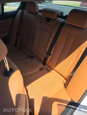 2023 BMW 5 Series Sedan 530e xDrive - miniatura 13