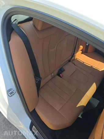 2023 BMW 5 Series Sedan 530e xDrive - miniatura 16