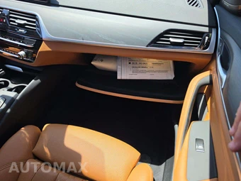 2023 BMW 5 Series Sedan 530e xDrive - miniatura 19