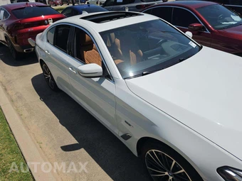 2023 BMW 5 Series Sedan 530e xDrive - miniatura 4