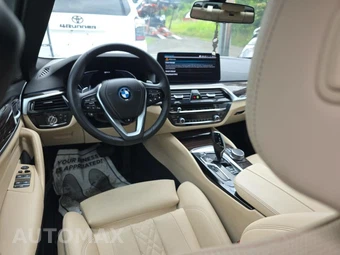 2023 BMW 5 Series Sedan 530e xDrive - miniatura 14