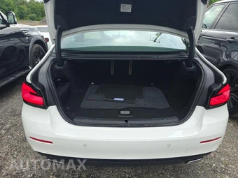 2023 BMW 5 Series Sedan 530e xDrive - miniatura 19