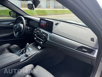2023 BMW 5 Series Sedan 530i M SPORT LINE - miniatura 16