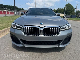 2023 BMW 5 Series Sedan 530i M SPORT LINE - miniatura 3