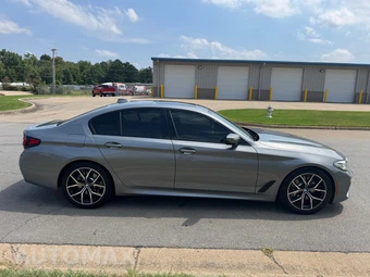 2023 BMW 5 Series Sedan 530i M SPORT LINE - miniatura 6
