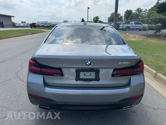 2023 BMW 5 Series Sedan 530i M SPORT LINE - miniatura 9