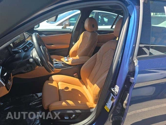 2023 BMW 5 Series Sedan 530i M SPORT LINE - miniatura 6