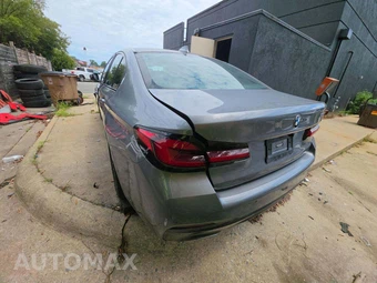 2023 BMW 5 Series Sedan 530i M SPORT LINE - miniatura 2