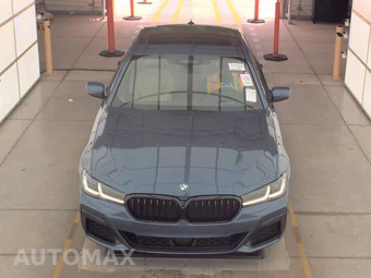 2023 BMW 5 Series Sedan 530i M SPORT LINE - miniatura 2