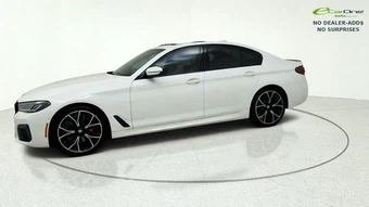 2023 BMW 5 Series Sedan 530i M SPORT LINE - miniatura 3