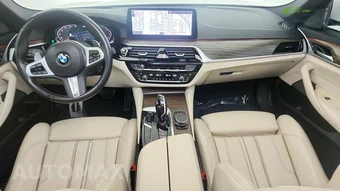 2023 BMW 5 Series Sedan 530i M SPORT LINE - miniatura 35