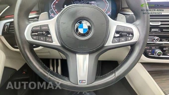 2023 BMW 5 Series Sedan 530i M SPORT LINE - miniatura 42