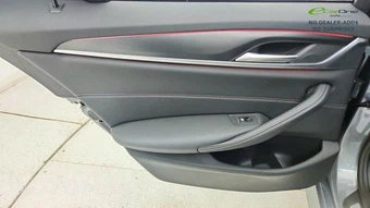 2023 BMW 5 Series Sedan 530i M SPORT LINE - miniatura 32