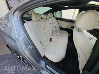 2023 BMW 5 Series Sedan 530i M SPORT LINE - miniatura 16
