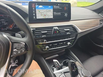 2023 BMW 5 Series Sedan 530i - miniatura 11