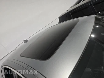2023 BMW 5 Series Sedan 530i - miniatura 12