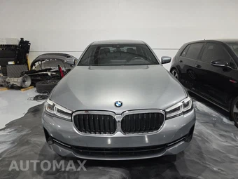2023 BMW 5 Series Sedan 530i - miniatura 2