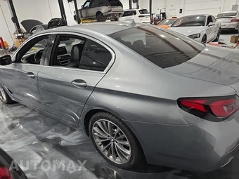 2023 BMW 5 Series Sedan 530i - miniatura 6