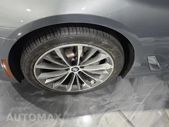 2023 BMW 5 Series Sedan 530i - miniatura 8