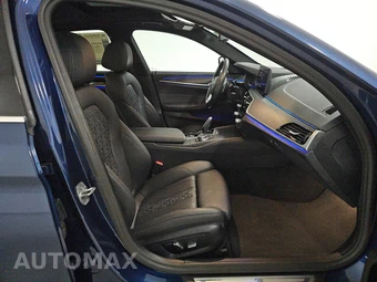 2023 BMW 5 Series Sedan 530i - miniatura 8