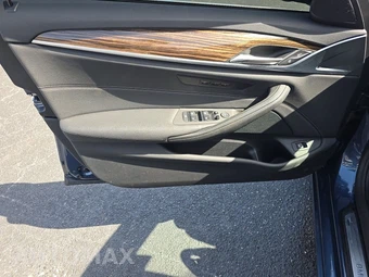 2023 BMW 5 Series Sedan 530i - miniatura 9