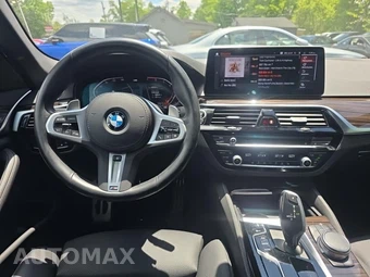 2023 BMW 5 Series Sedan 530i xDrive M SPORT LINE - miniatura 14