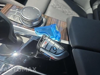 2023 BMW 5 Series Sedan 530i xDrive M SPORT LINE - miniatura 24
