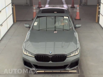 2023 BMW 5 Series Sedan 530i xDrive M SPORT LINE - miniatura 2
