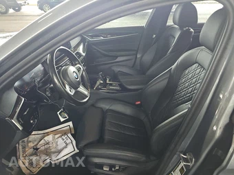 2023 BMW 5 Series Sedan 530i xDrive M SPORT LINE - miniatura 7