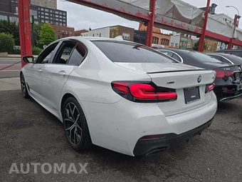 2023 BMW 5 Series Sedan 530i xDrive M SPORT LINE - miniatura 2