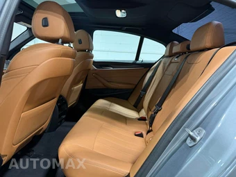 2023 BMW 5 Series Sedan 530i xDrive M SPORT LINE - miniatura 15
