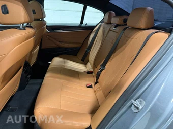 2023 BMW 5 Series Sedan 530i xDrive M SPORT LINE - miniatura 16