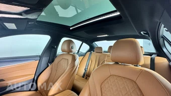 2023 BMW 5 Series Sedan 530i xDrive M SPORT LINE - miniatura 13
