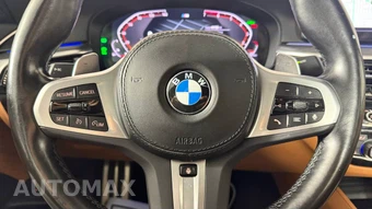 2023 BMW 5 Series Sedan 530i xDrive M SPORT LINE - miniatura 15