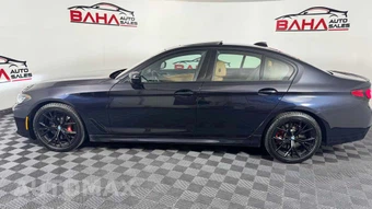2023 BMW 5 Series Sedan 530i xDrive M SPORT LINE - miniatura 3