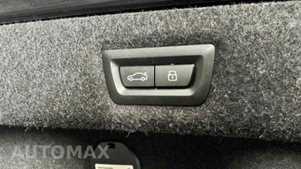 2023 BMW 5 Series Sedan 530i xDrive M SPORT LINE - miniatura 32