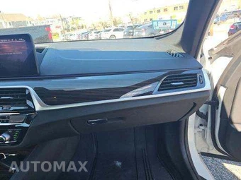 2023 BMW 5 Series Sedan 530i xDrive M SPORT LINE - miniatura 20