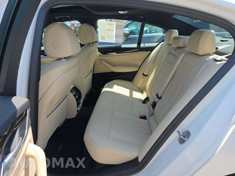 2023 BMW 5 Series Sedan 530i xDrive - miniatura 13