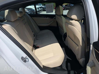 2023 BMW 5 Series Sedan 530i xDrive - miniatura 16