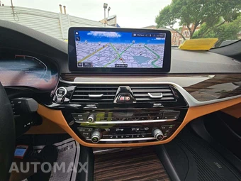 2023 BMW 5 Series Sedan 530i xDrive - miniatura 10
