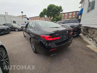 2023 BMW 5 Series Sedan 530i xDrive - miniatura 2