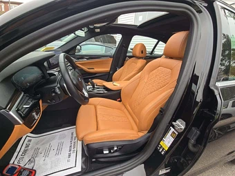 2023 BMW 5 Series Sedan 530i xDrive - miniatura 6