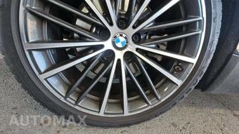 2023 BMW 5 Series Sedan 530i xDrive - miniatura 23