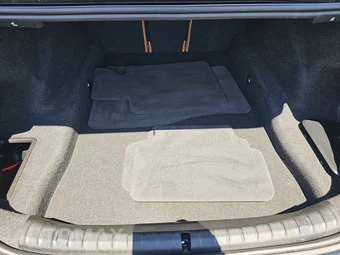 2023 BMW 5 Series Sedan 530i xDrive - miniatura 16