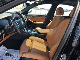 2023 BMW 5 Series Sedan 530i xDrive - miniatura 7