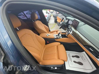 2023 BMW 5 Series Sedan 540i M SPORT LINE - miniatura 18