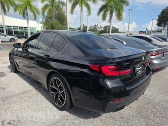2023 BMW 5 Series Sedan 540i xDrive M SPORT LINE - miniatura 2