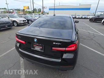 2023 BMW 5 Series Sedan 540i xDrive M SPORT LINE - miniatura 4