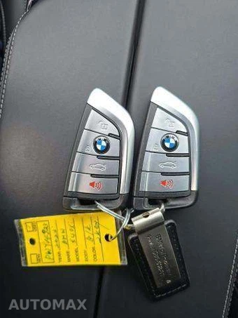 2023 BMW 5 Series Sedan 540i xDrive M SPORT LINE - miniatura 9