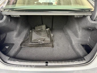 2023 BMW 5 Series Sedan 540i xDrive M SPORT LINE - miniatura 22